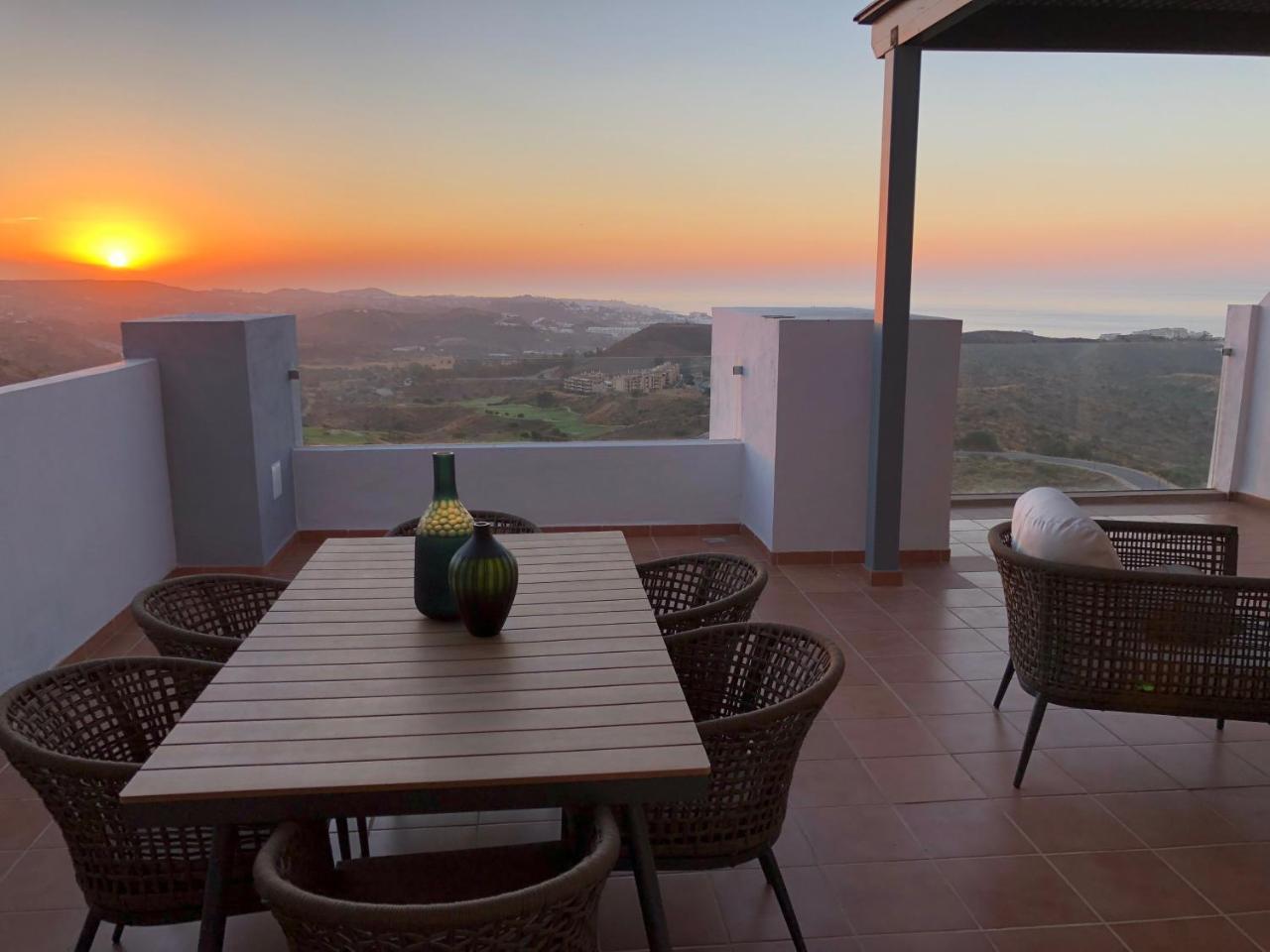 Luxury Apartment Rosita Sitio de Calahonda Luaran gambar