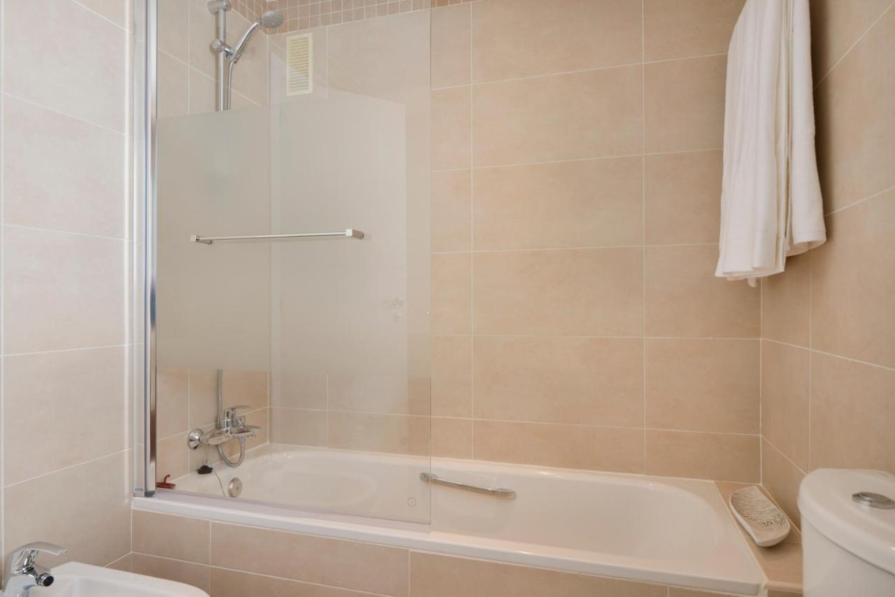 Luxury Apartment Rosita Sitio de Calahonda Luaran gambar
